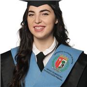 Profesora titulada en Educación Primaria con especialidad de Pedagogía terapéutica.